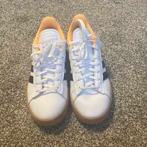 Classic adias with gumsole